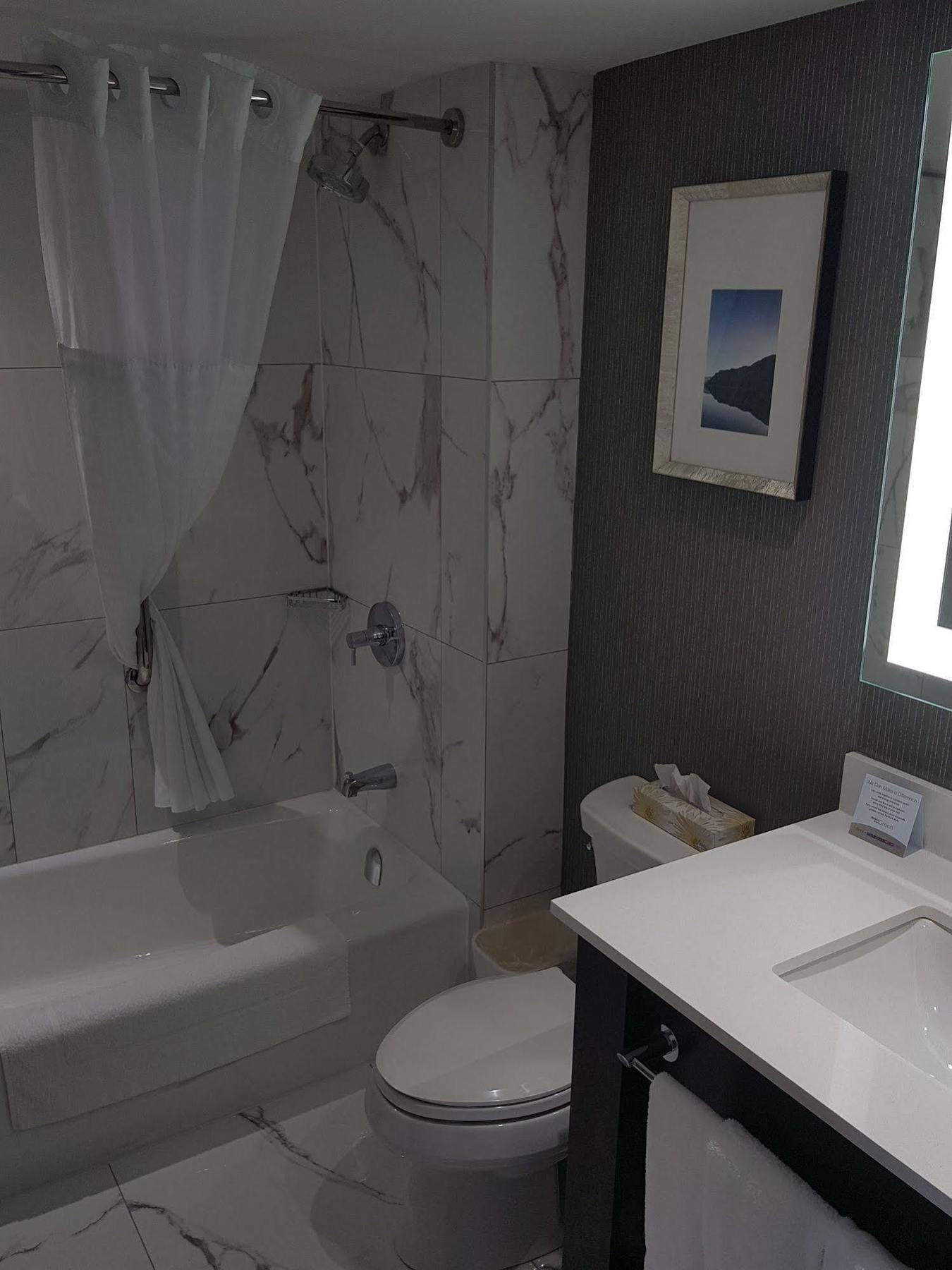 מיסיסאוגה Hotel Carlingview Toronto Airport מראה חיצוני תמונה